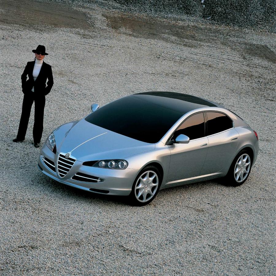  Alfa Romeo Visconti Concept 2004 года  (фото 16 из 21)